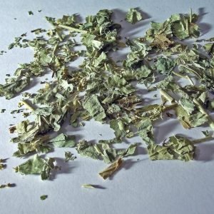 Receta de Infusión de alquimila para el alivio menstrual y digestivo